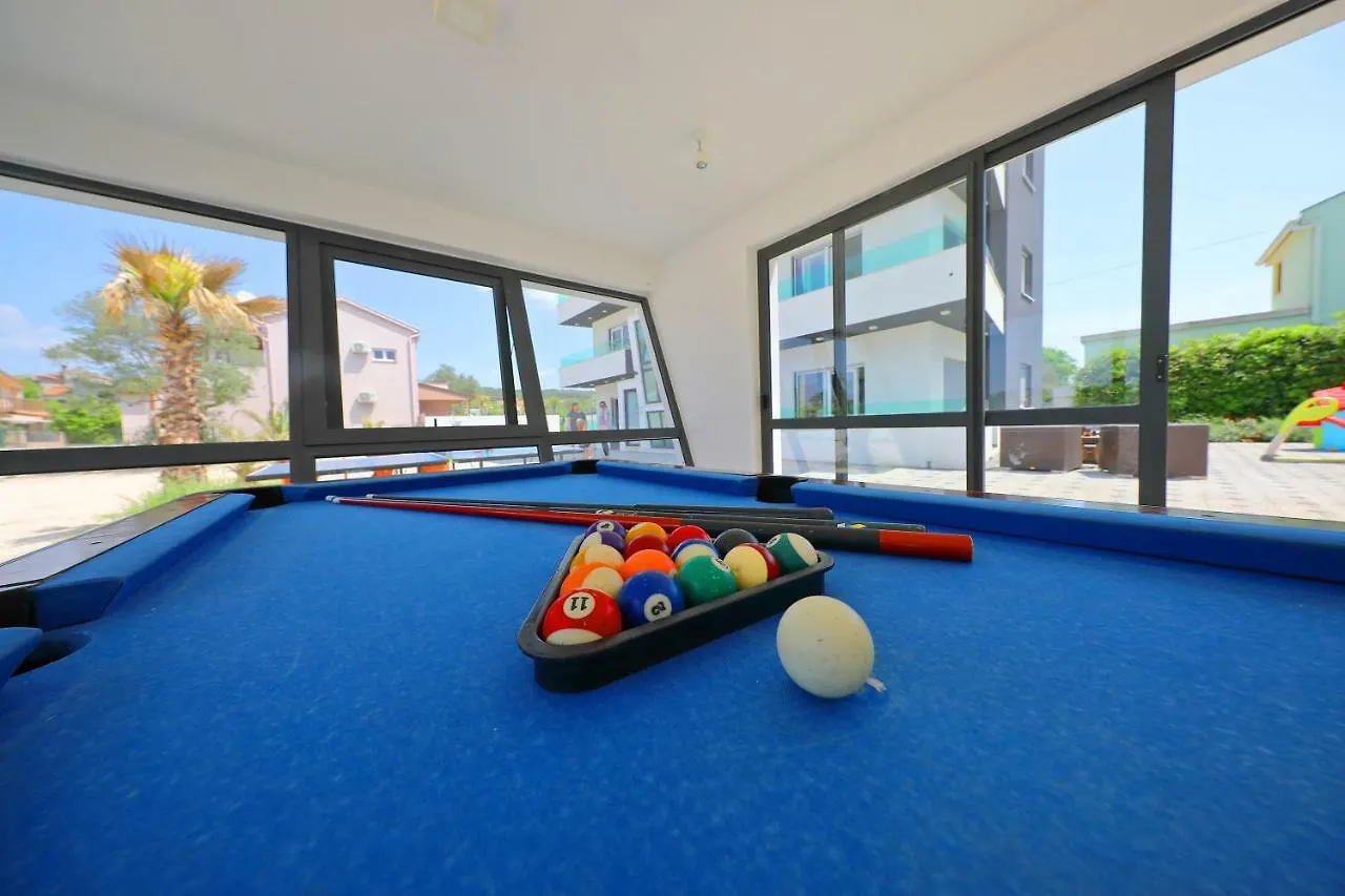 Boutique Apartments Blitz Bibinje 0*,
