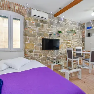 casa-matosica-apartments.splithotels.org/
